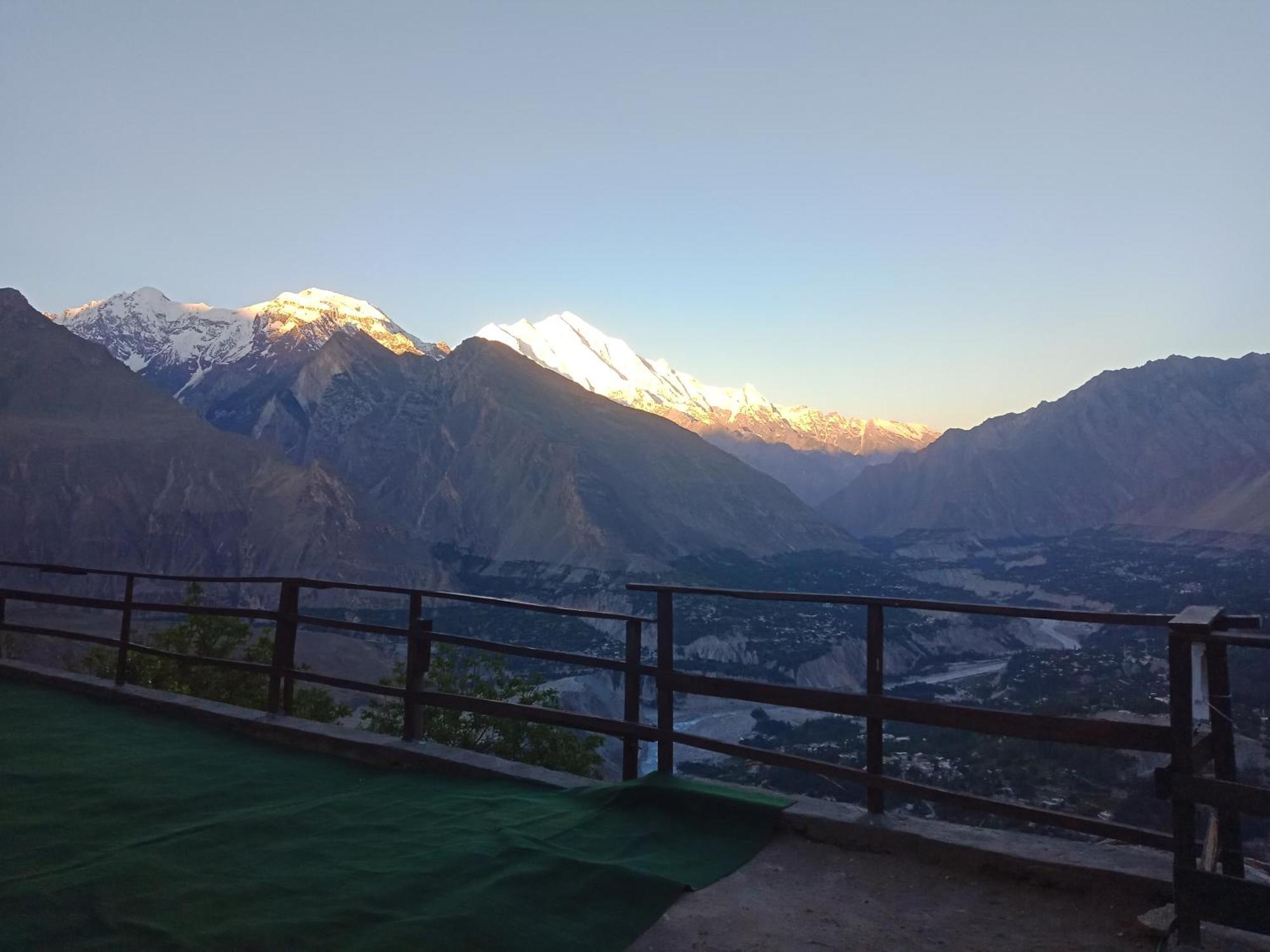 Venus Mountain Resort, Hunza Karimabad  ภายนอก รูปภาพ